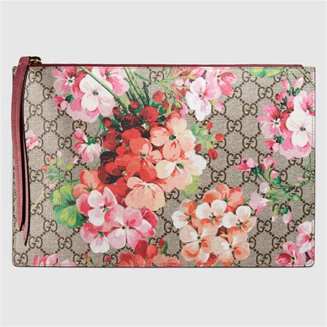 gucci bloom pouch uk|Gucci blooms for sale.